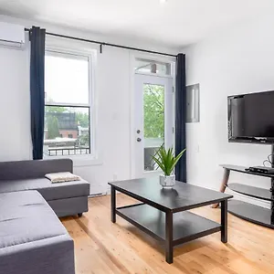 Aaa Location - Bright And Cozy , Montréal Canada